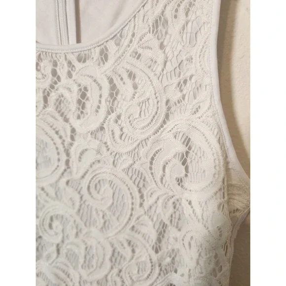 Adrianna Papell Women's Sm White Lace Overlay‎ Sleeveless Blouse Office Shell - Picture 6 of 7
